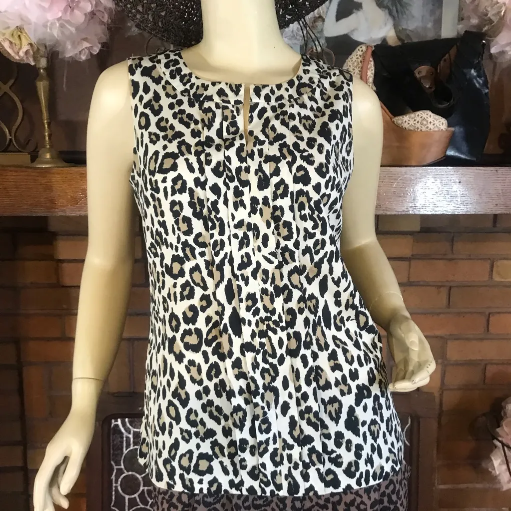 BANANA REPUBLIC BEIGE AND BLACK ANIMAL PRINT TUNIC (XS) - Image 3