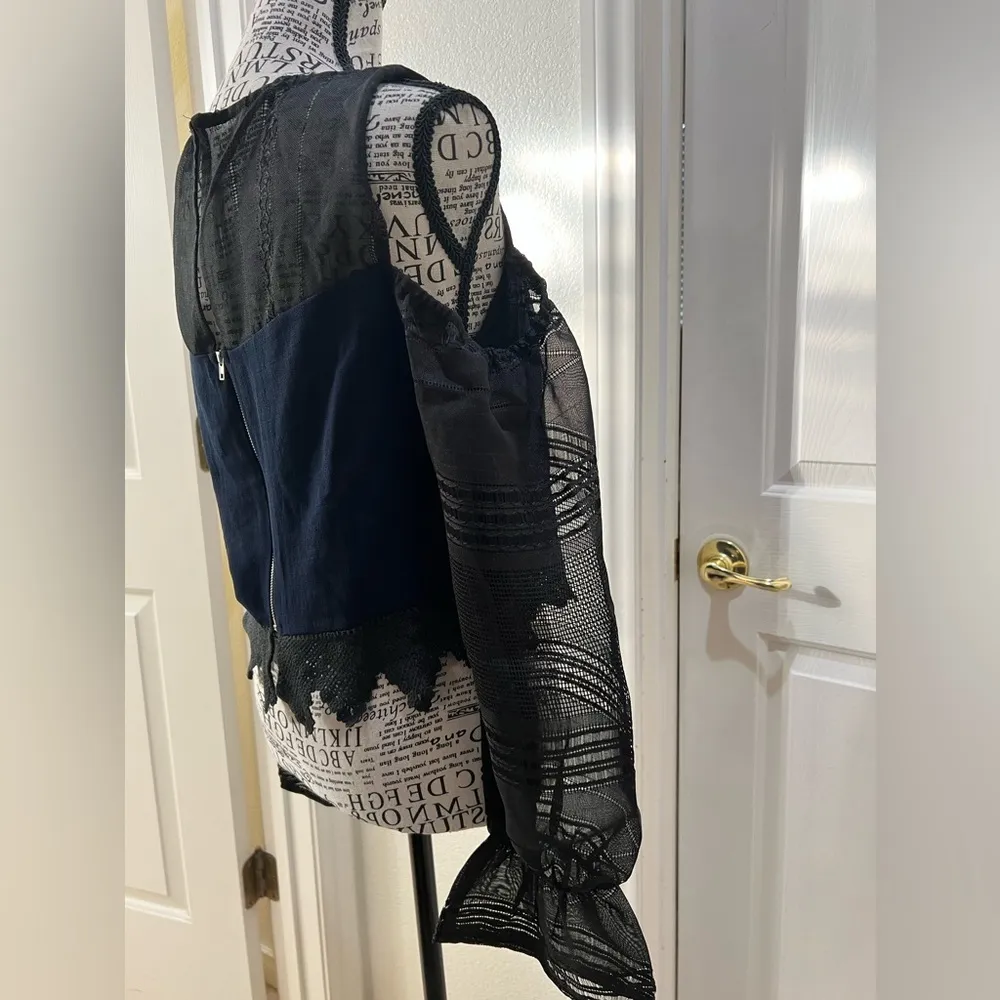 NWOT  Cold Shoulder lace top. Style tags attached, size Medium - Image 10