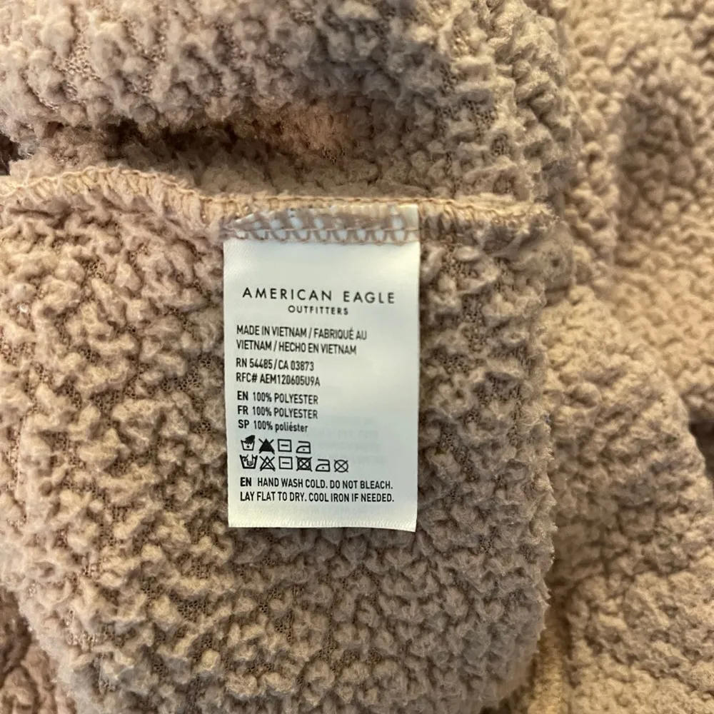 American Eagle teddy pullover Sherpa fleece hoodie  in a dusty pink/mauve. Sz S. - Image 3