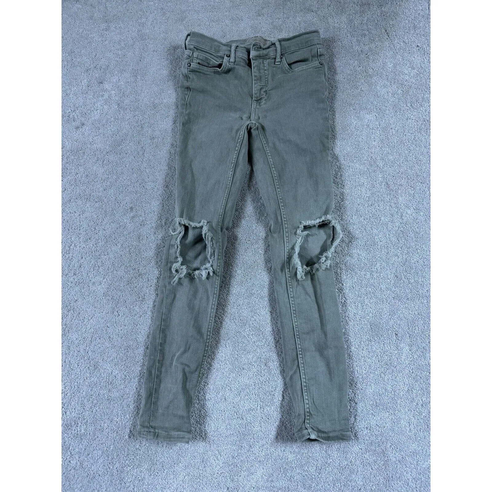 Free People Women's Green Distressed Skinny Jeans‎ Size 24 - Image 2