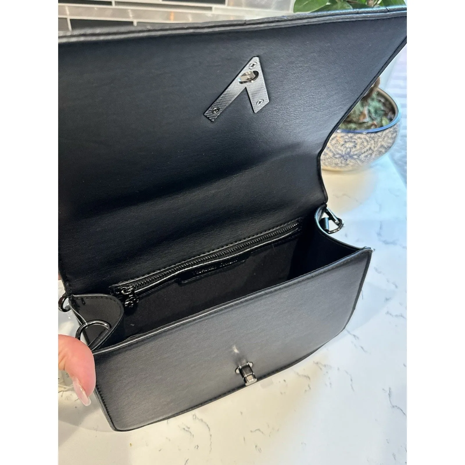 VALENTINO ORLANDI Bag Black w/Gunmetal Diamond Quilted Crossbody Shoulder New - Image 5