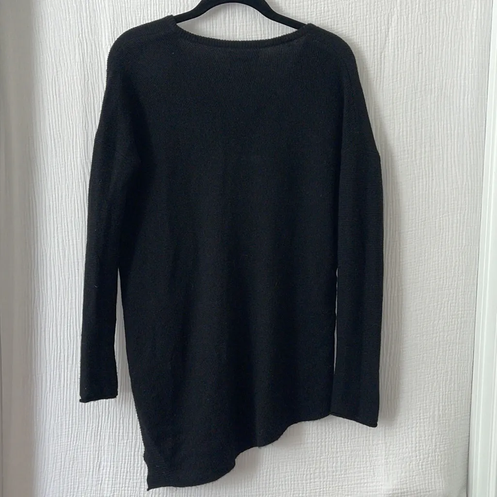 Alice + Olivia Black Asymmetrical V Neck Wool Blend Knit‎ Oversized Sweater - Image 4