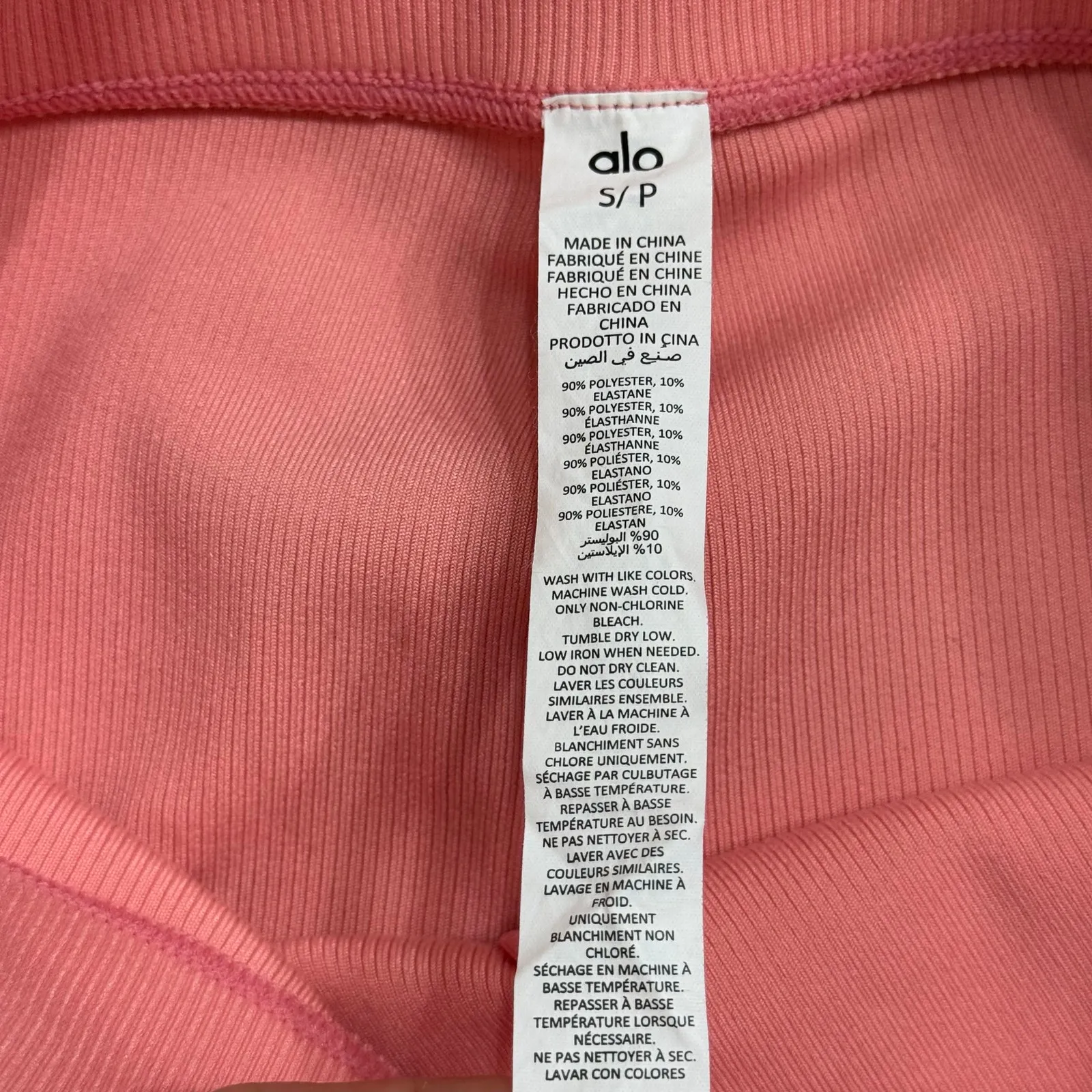 Alo Women’s Goddess Ribbed High-Waist Hot Short Strawberry Lemonade Size Small - Image 6