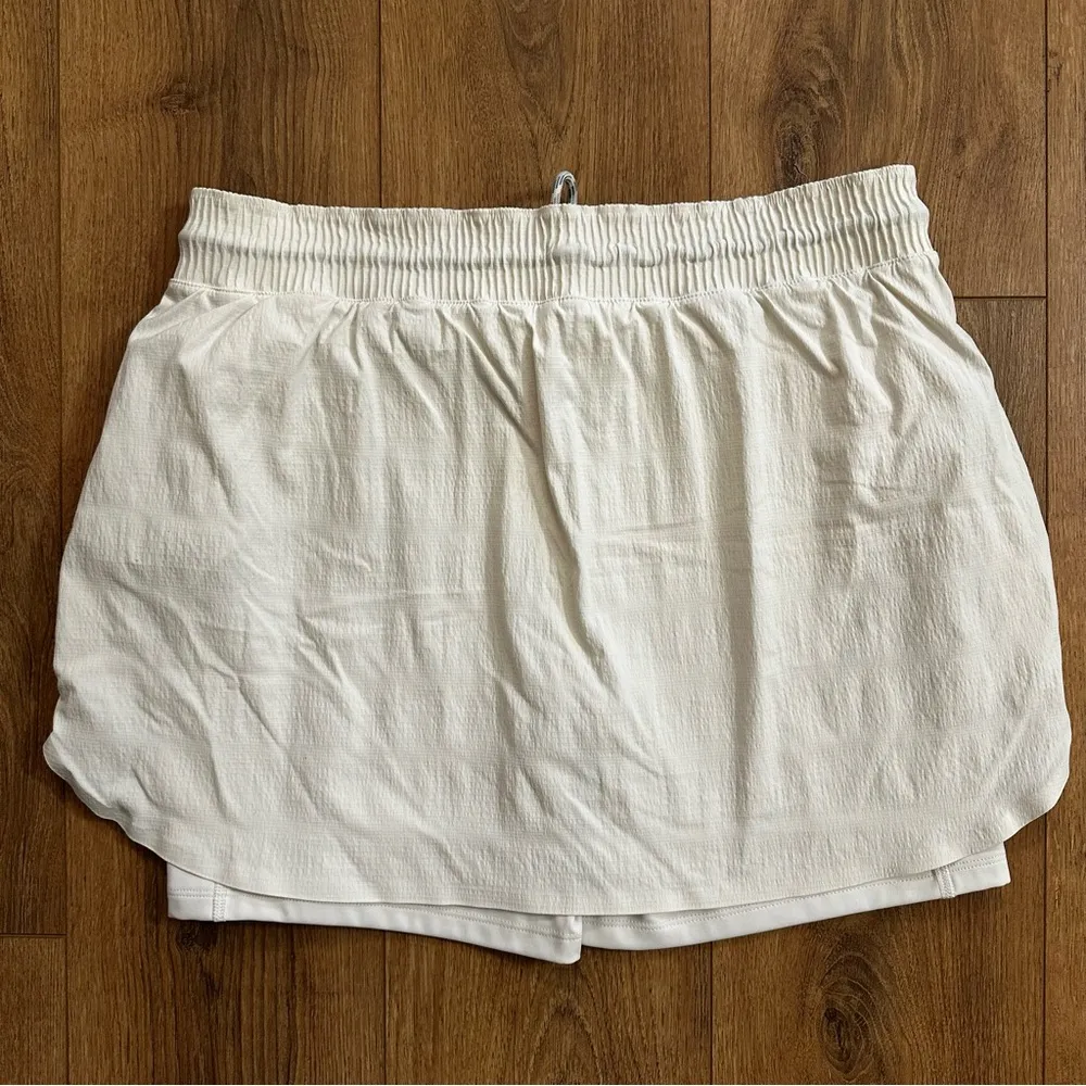 Athleta Trekkie North Skort Women’s Sz 10 Magnolia White athletic tennis skirt - Image 7