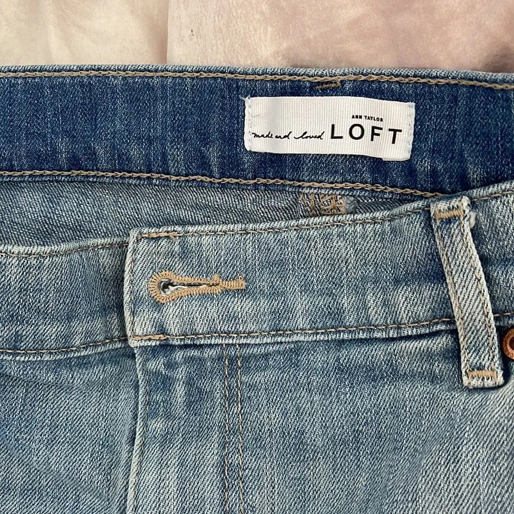 EUC Loft size 32/14 Denim Jean shorts Distressed - Image 2