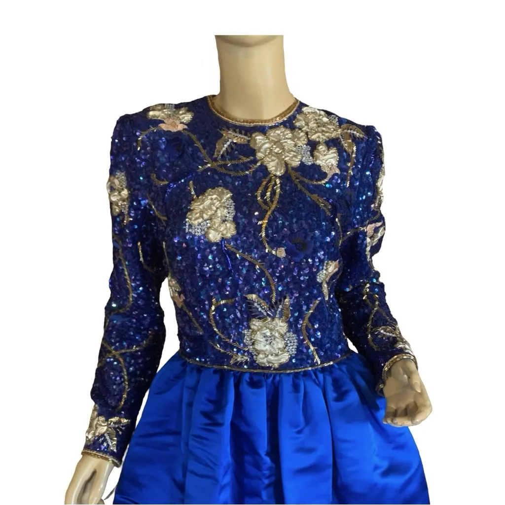 RICHILENE VINTAGE 1980'S BLUE, CREAM & GOLD SEQUIN & SATIN GOWN (S) Blue - Image 8