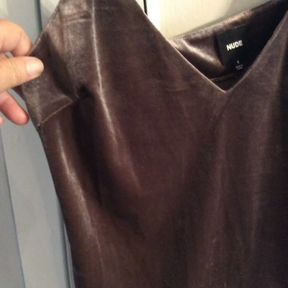 Brand NUDE cami soft velour feel dark brown Small S womens - Image 3