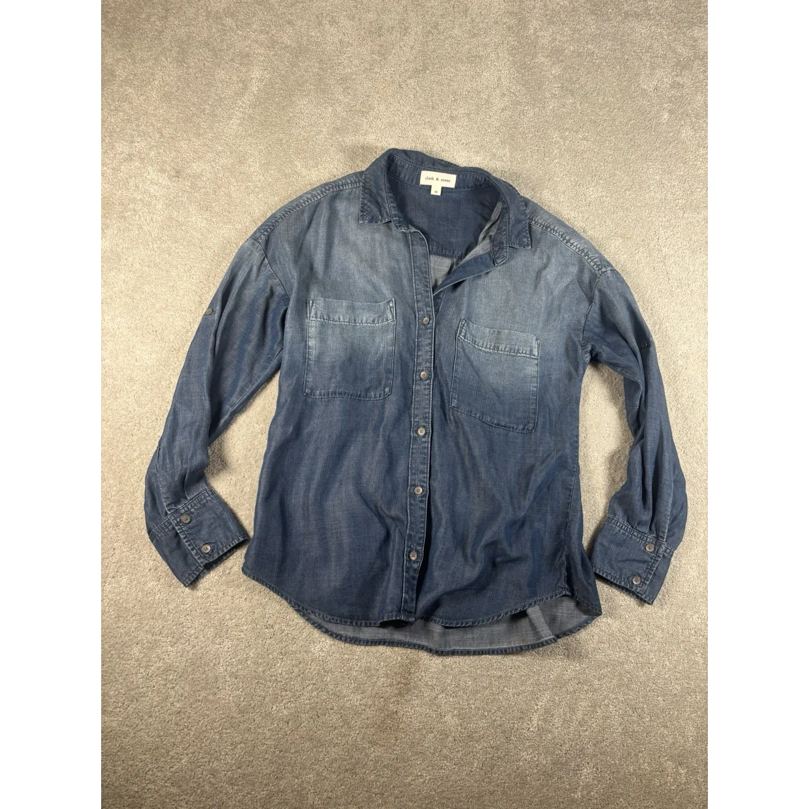 Cloth‎ & Stone Shirt Womens Medium Blue Tencel Lyocell Denim Chambray Button Up - Image 4