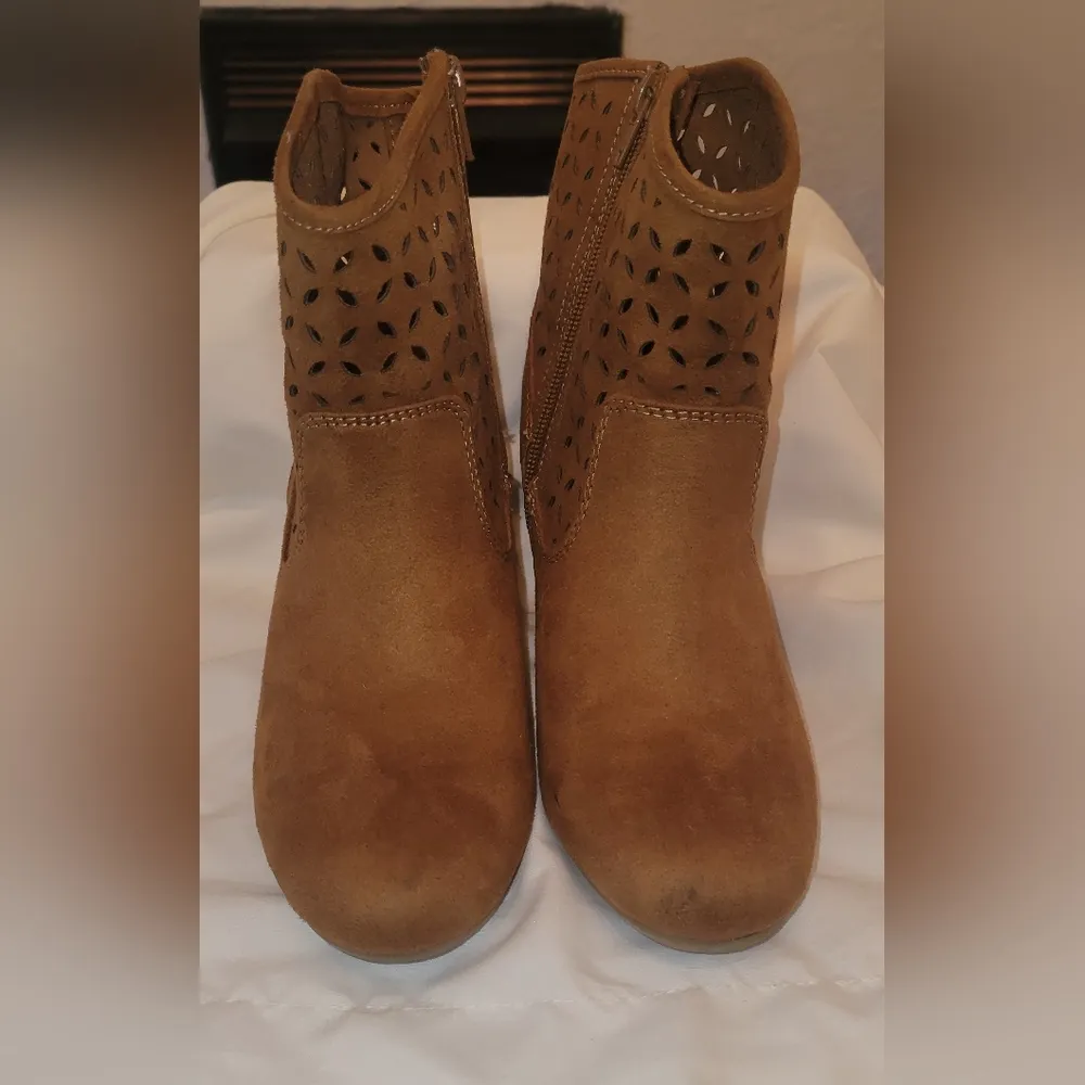 Cato Brown Vegan Suede Heeled Booties Size 7.5 - Image 6