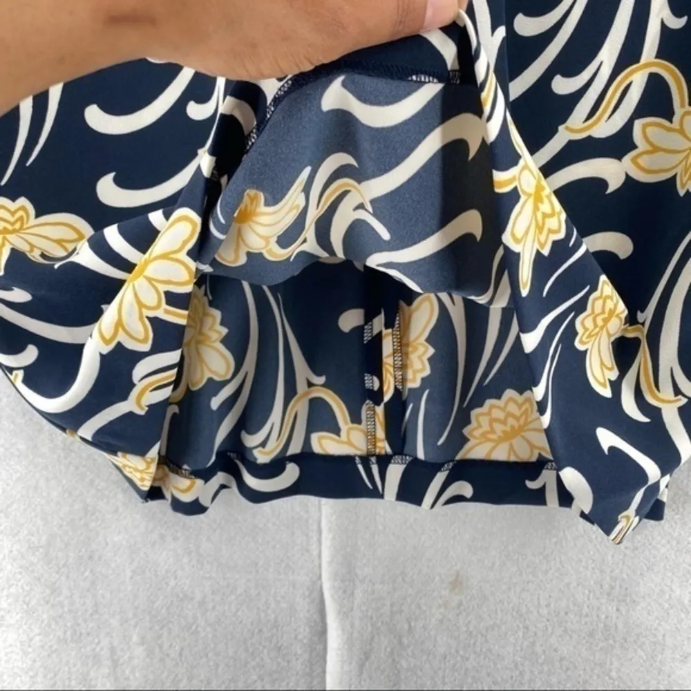 Ann Taylor Floral Print Flutter Sleeve‎ Shift Dress - Image 8