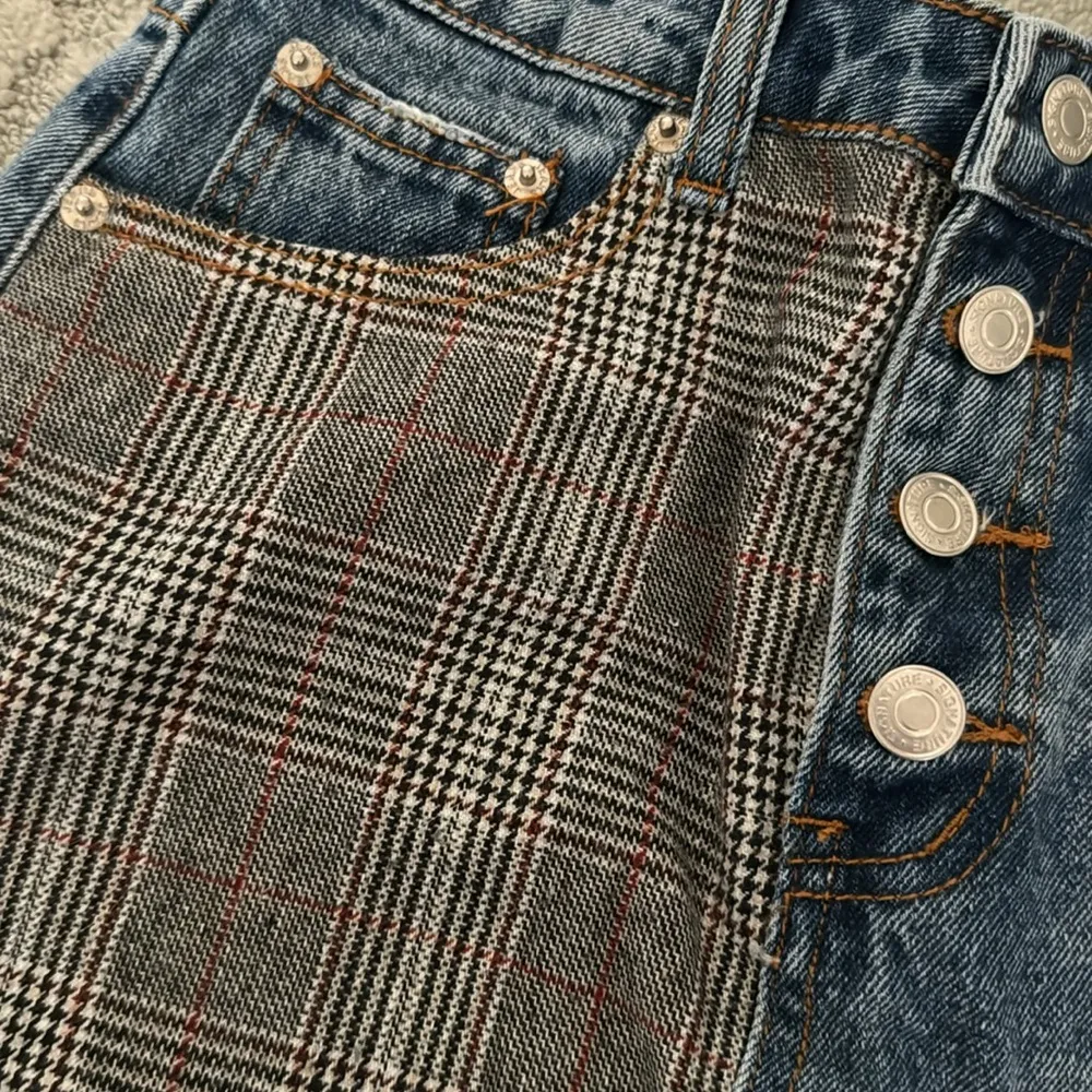 Mini skirt - Image 3