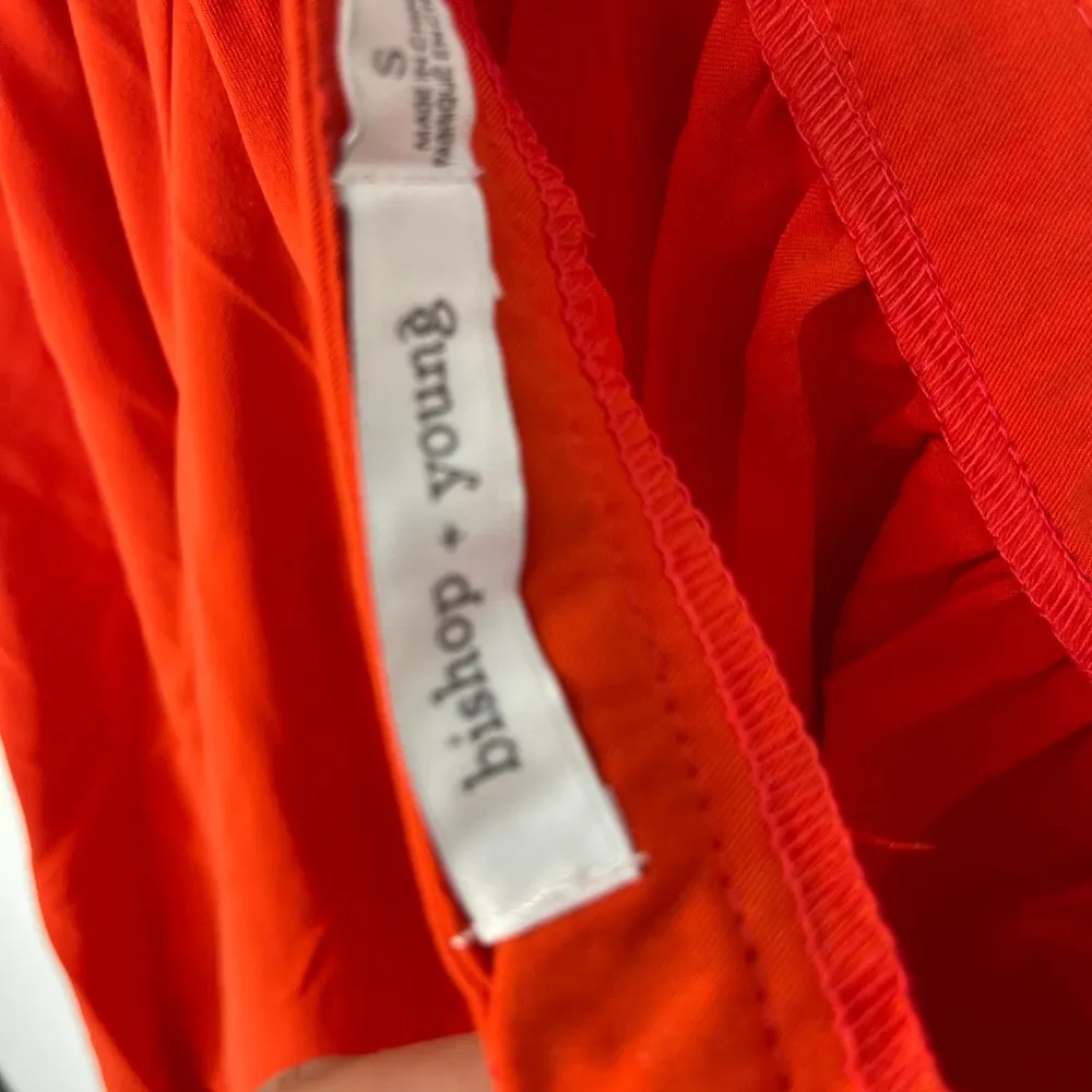 BISHOP + YOUNG RED COLD SHOULDER LOOSE FIT STYLISH VERSATILE TOP SMALL - Image 3