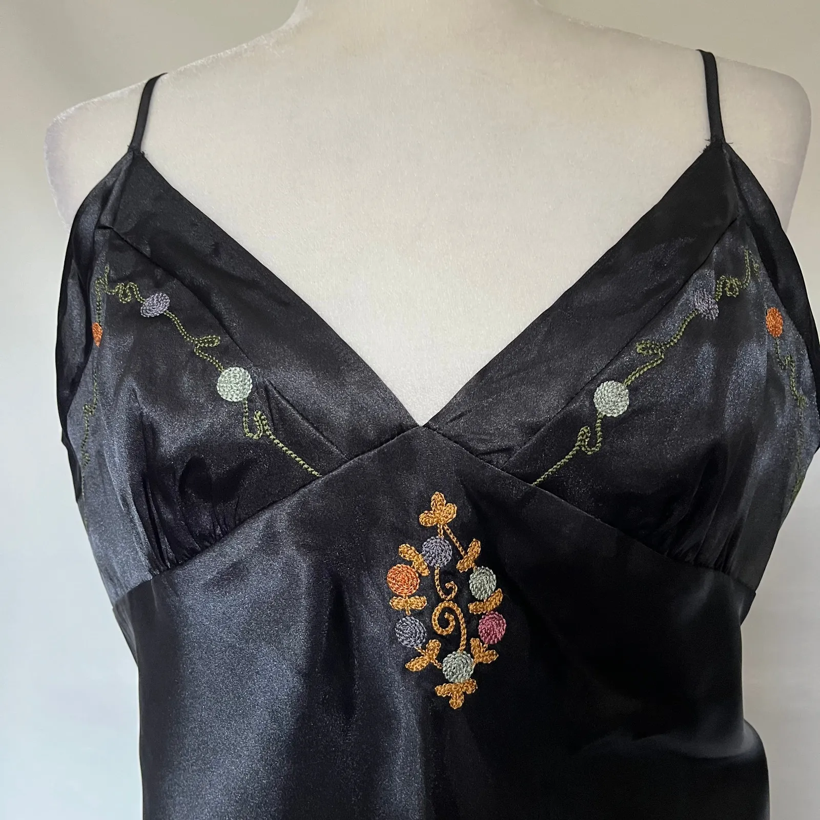 Vtg Y2K Embroidered Slip Dress Sz L Goth Fairy Embroidered Satin Delicates Black - Image 2