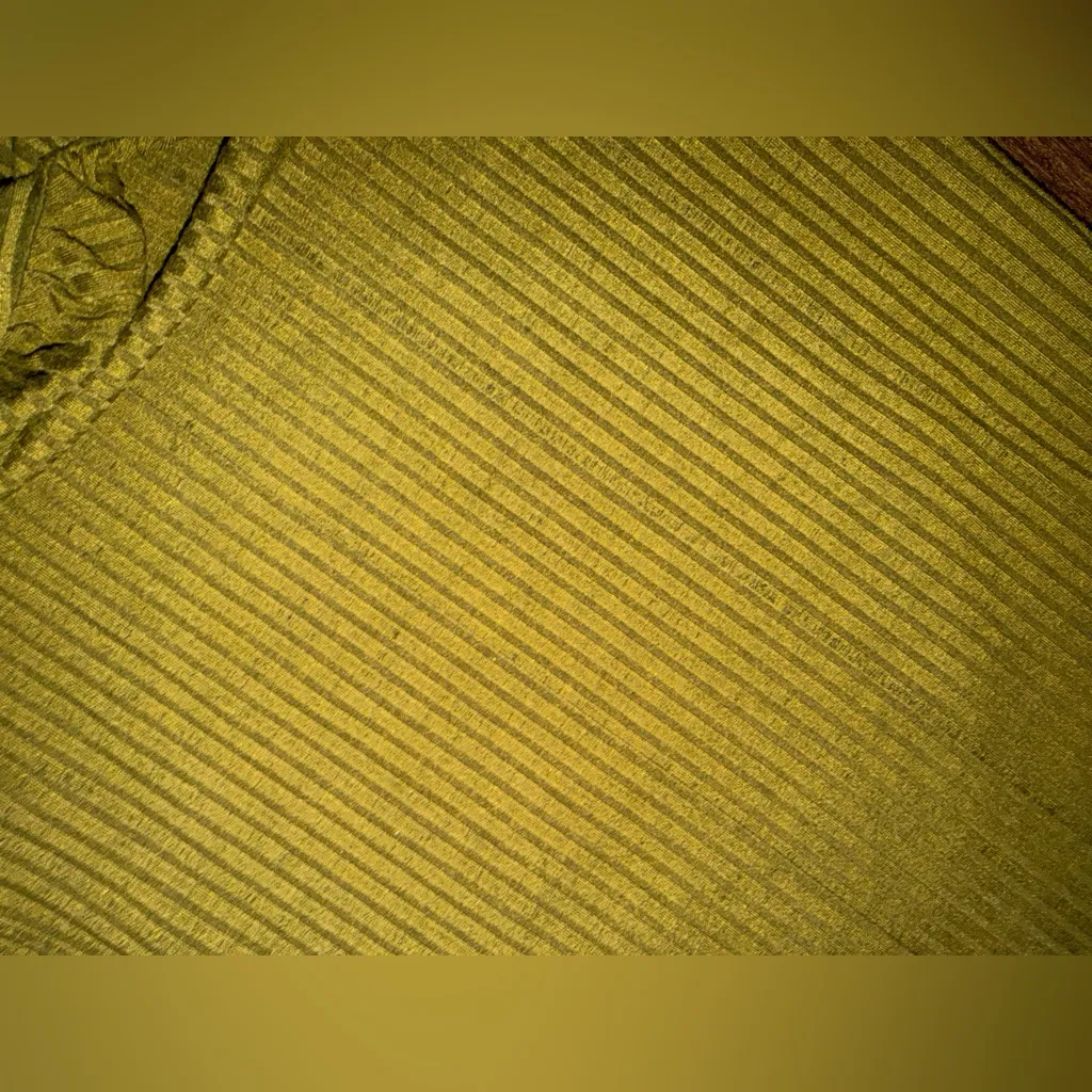 Tularosa - Women's Midi
Olive Green Ribbed Dress revolve ruffle S knit formal - Image 4