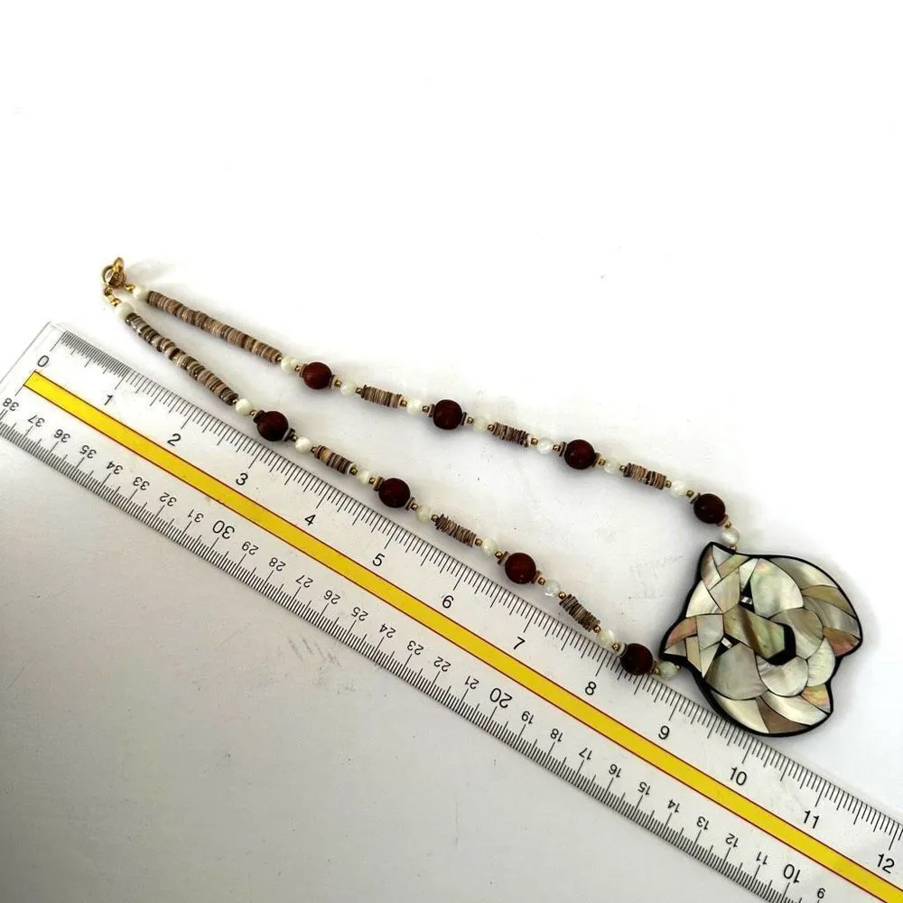 Lee Sands vintage mother of pearl lion pendant necklace Brown - Image 8