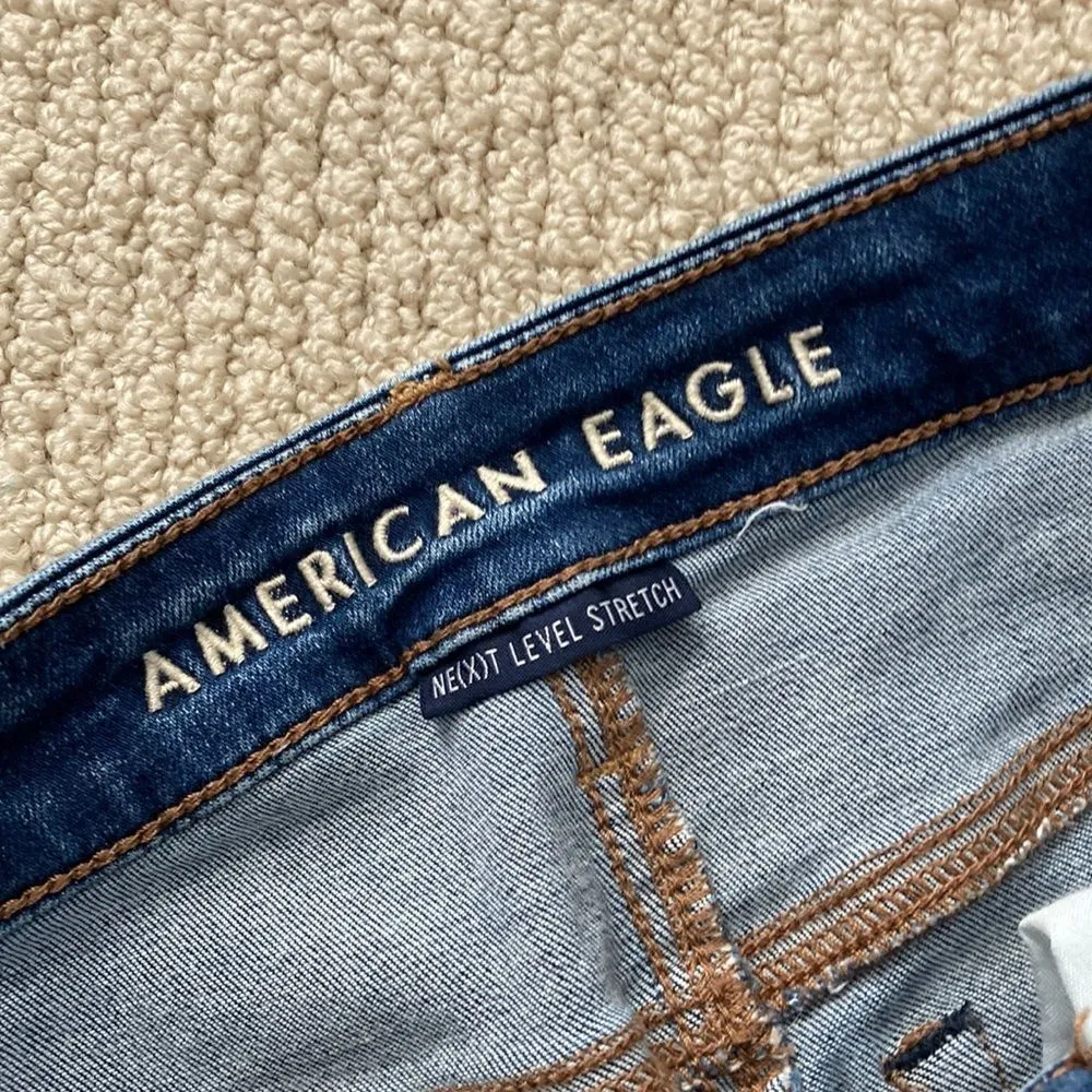 American Eagle Hi-Rise Jegging Jeans Size 2 Short Medium Wash Slim Like New - Image 3