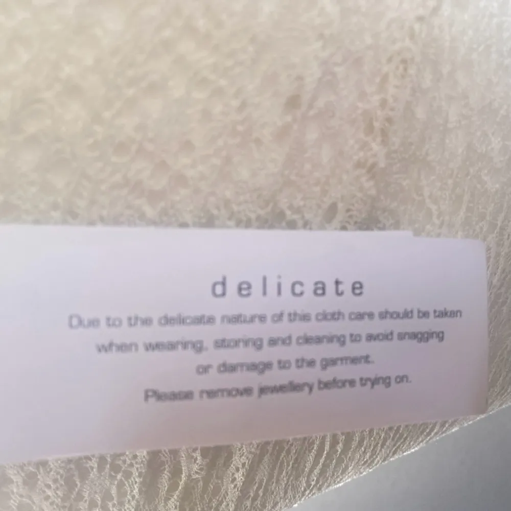 French Connection Cream Viven Cap
Sleeve Lace Back Stretch Bodycon Mini Sz 2 - Image 9