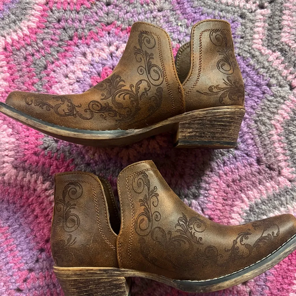 Size 7 Roper Ava Snip Toe Boots Brown - Image 2