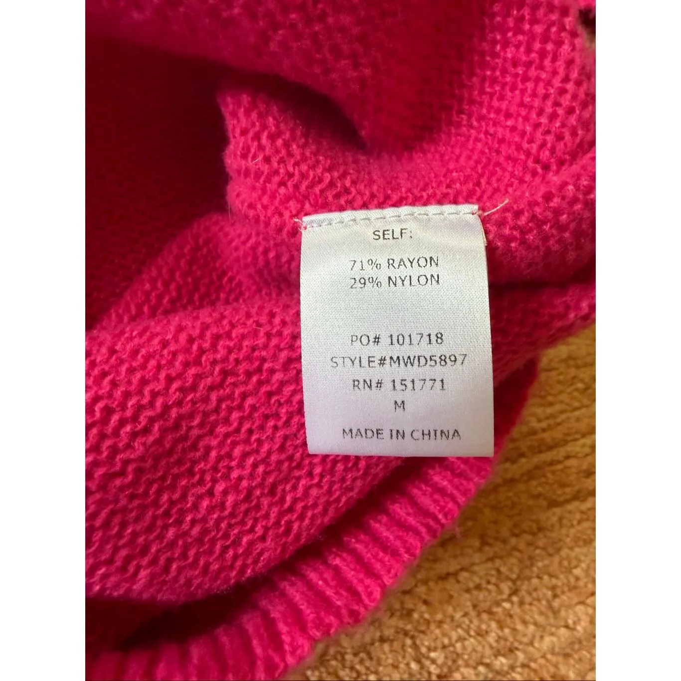 Le Lis Collection pink oversized knit sweater long sleeve pullover women’s M - Image 5