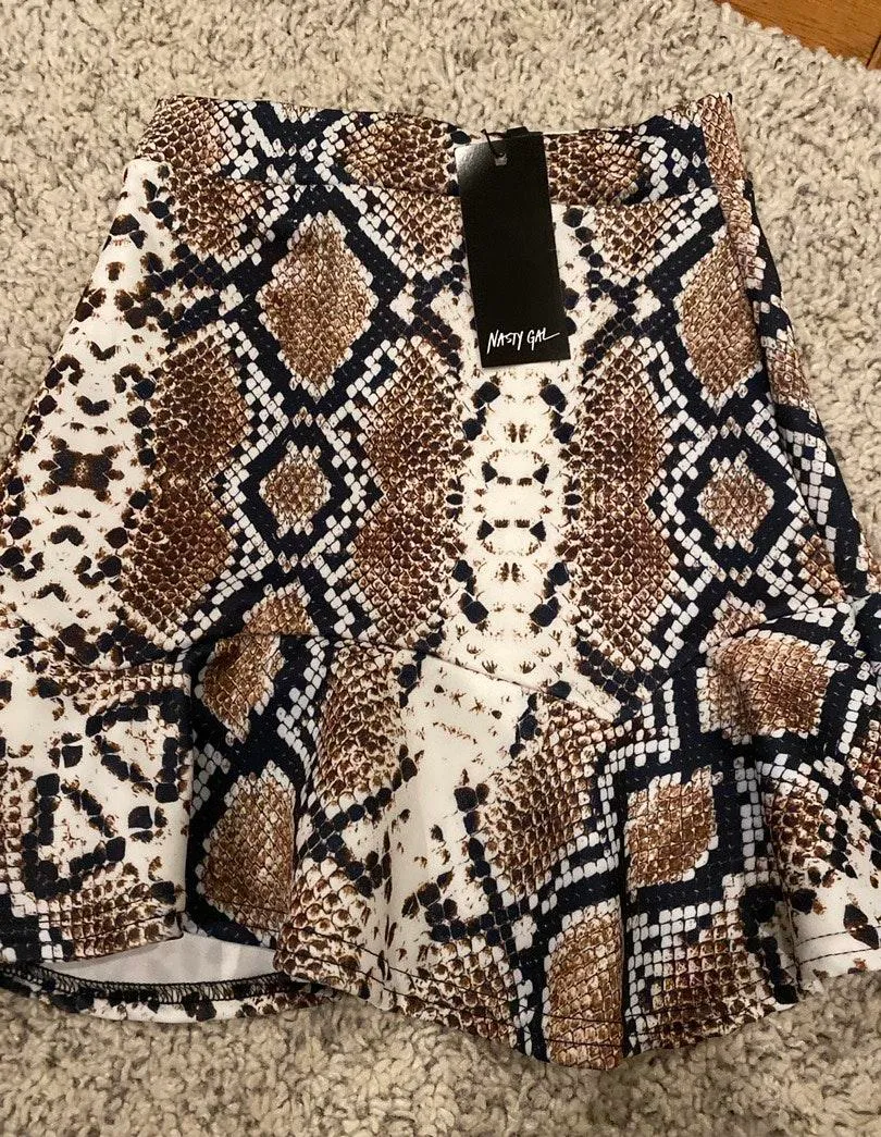 Nasty Gal Snake Skirt - Image 2