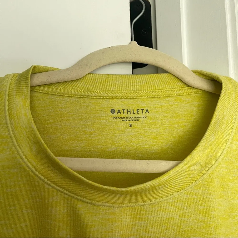 Athleta Uptempo Yellow Long Sleeve Workout Stretch Top - Image 3