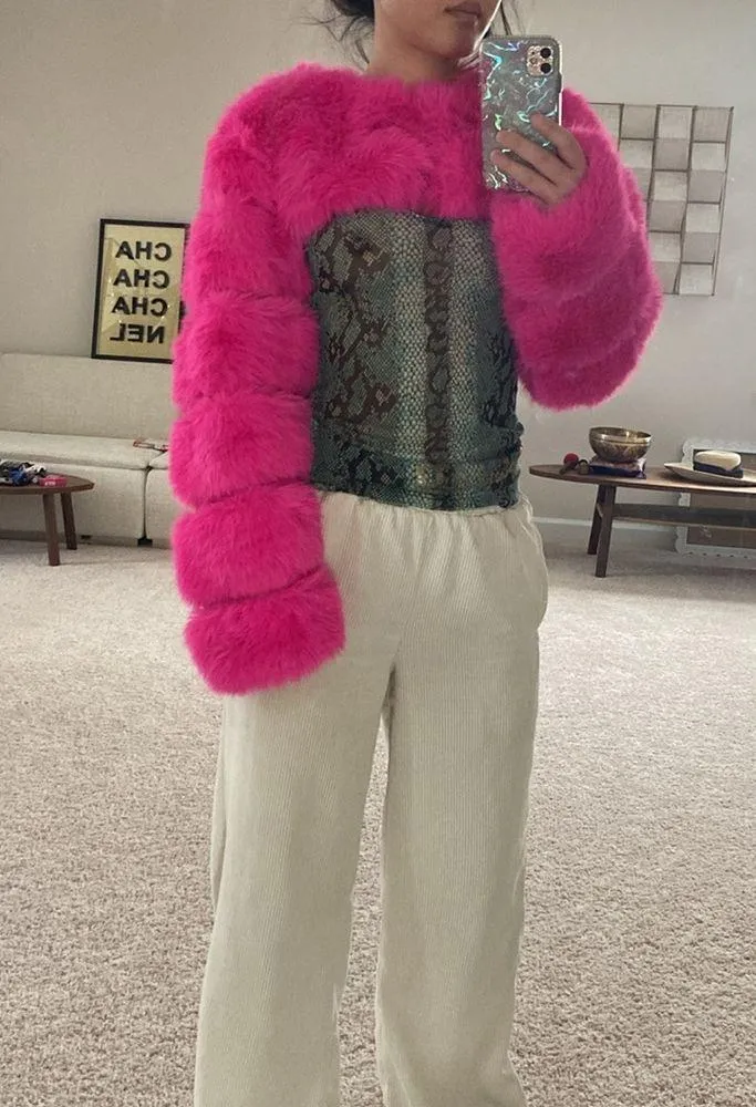 Akira faux fur bolero. S - Image 7