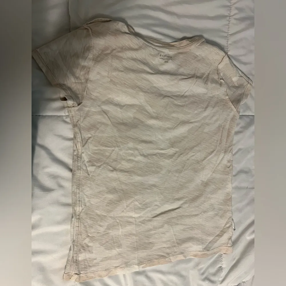 Athleta camouflage t-shirt. Adult xx-small - Image 4