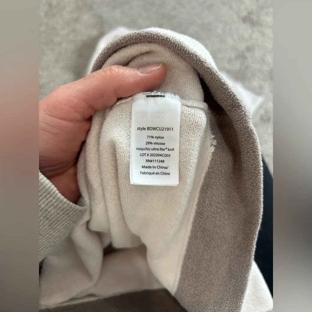 Barefoot Dreams Women’s Cozy Chic Ultra Lite Pullover Hooded Top VNeck Cream XS - Image 5