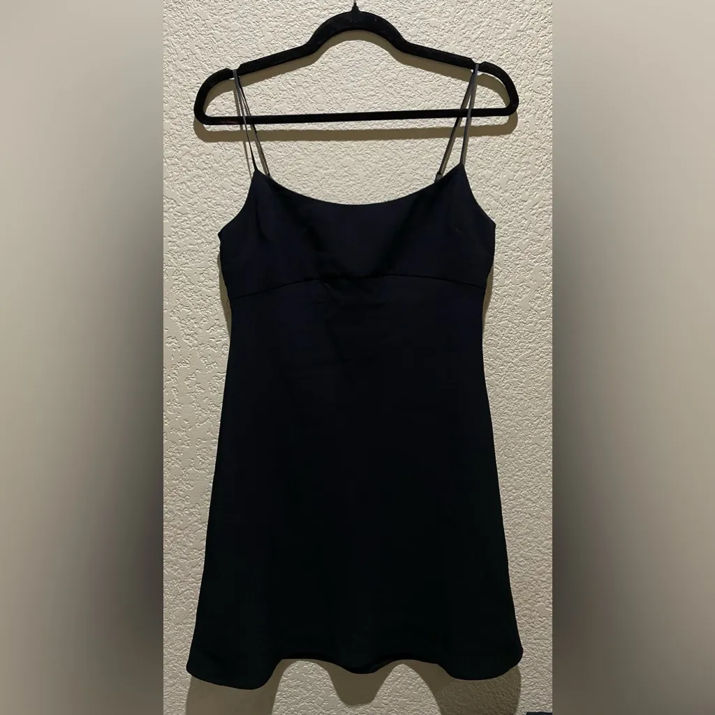 Aritzia NWT Wilfred Foxley Dress Black Size 8 - Image 4