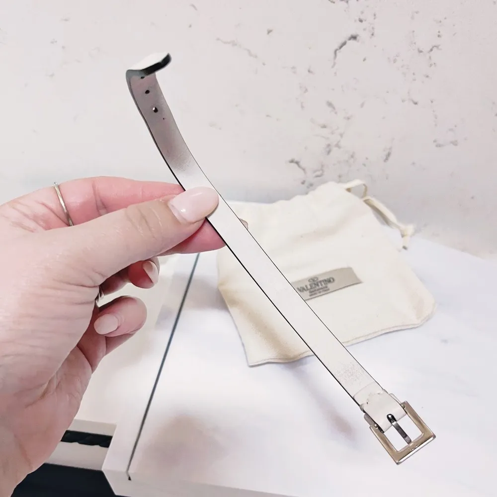 Authentic Valentino Garavani White & Black Thin Leather VLTN Buckle Bracelet - Image 11