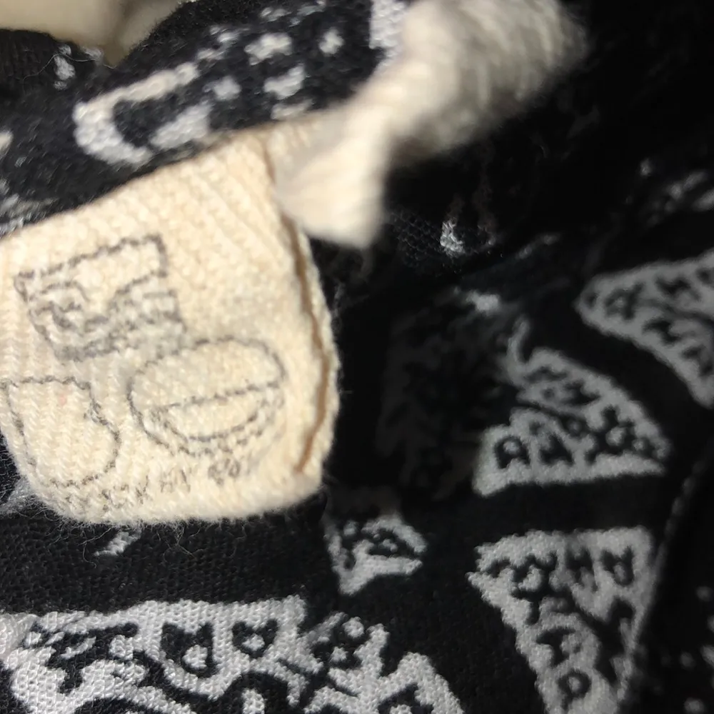 Medium maxi boho black & white Aztec print dress - Image 6