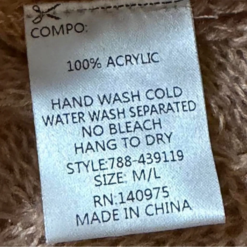 Lightweight Fish Scale‎ Sweater Pink Size undefined - Image 13