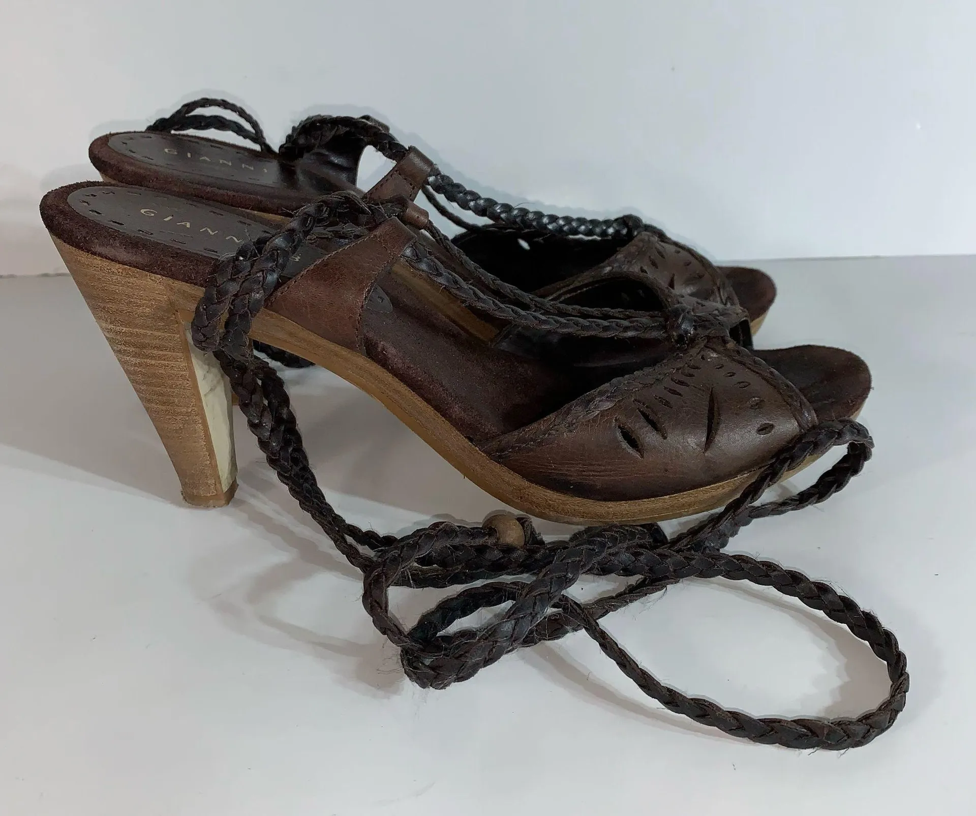 Gianni Bini brown leather  tie ankle heels size 8.5M - Image 7