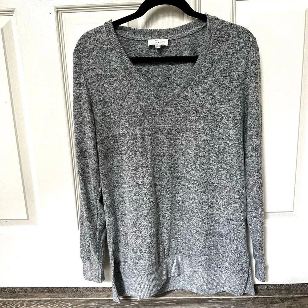 Lucky grey long sleeved V neck top - Image 6