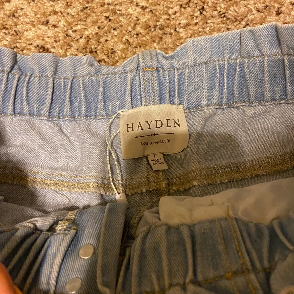 ❤️ Paperbag Waist Stretchy Waist Denim Blue Jean Shorts - Image 2