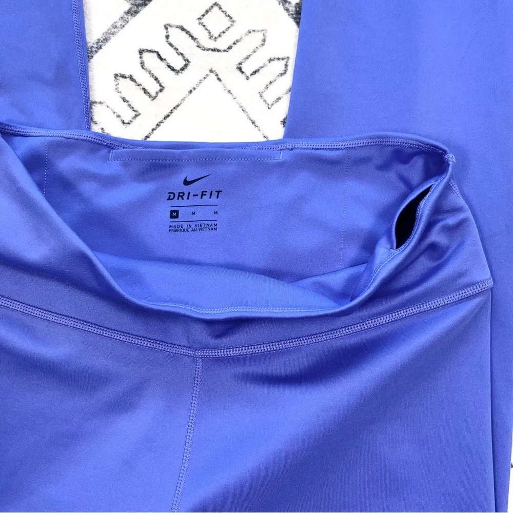 One Dri-Fit Cropped Leggings in Sapphire Medium - Image 10