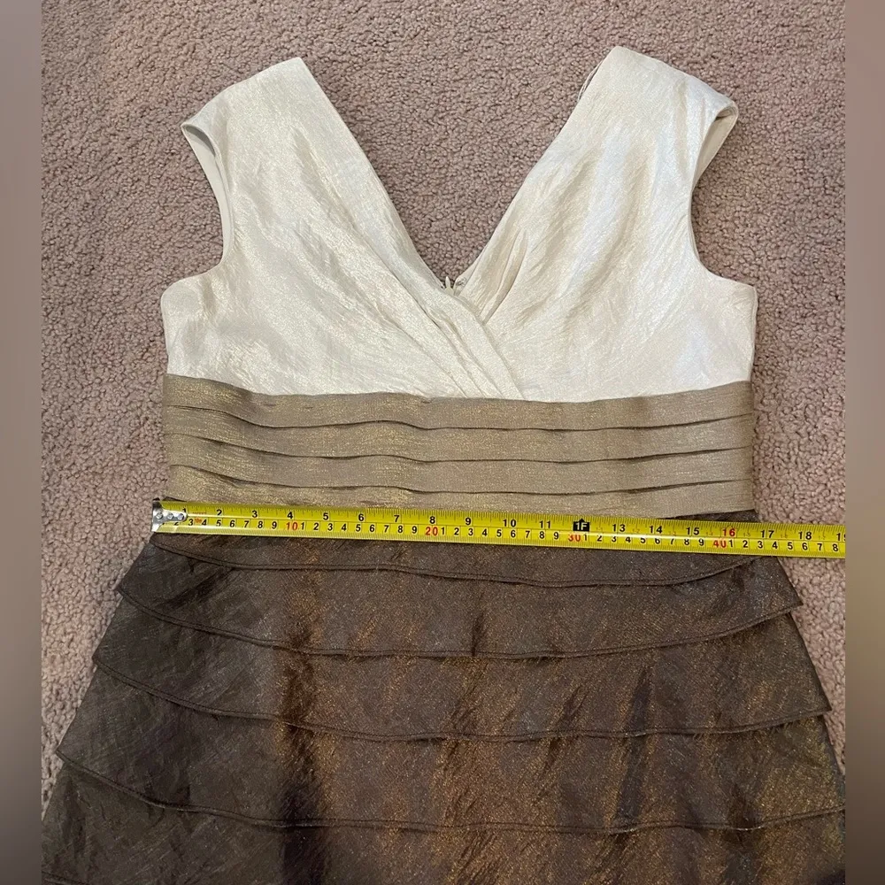 Women's LONDON TIMES ruffled deep V-neck sleveless bodycon cocktail dress - Image 6