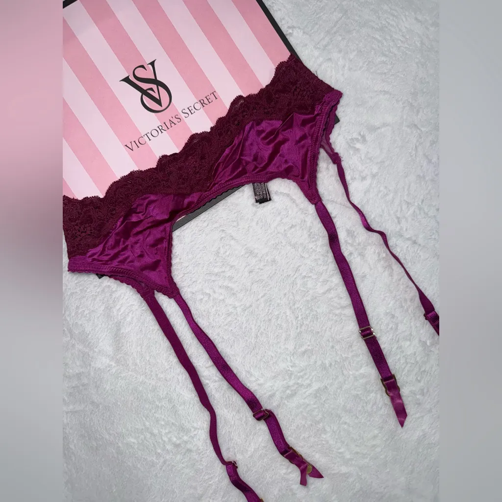 Victoria’s Secret lace trim garter belt/satin belt / purple garter belt - Image 2