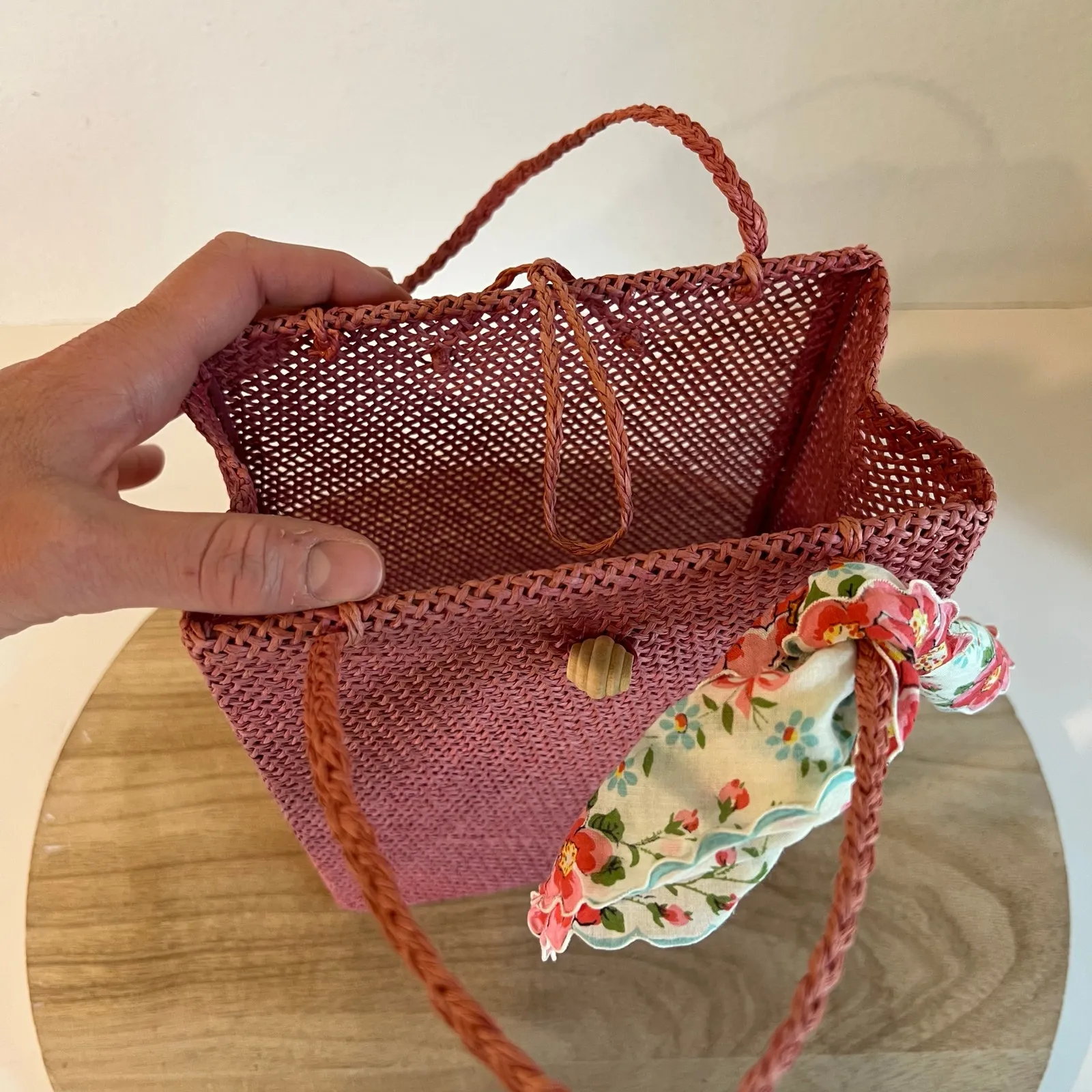 Vintage 70s Pink Mesh Weaved Square Open Style Top Handle Bag with Bow Bandana - Image 7