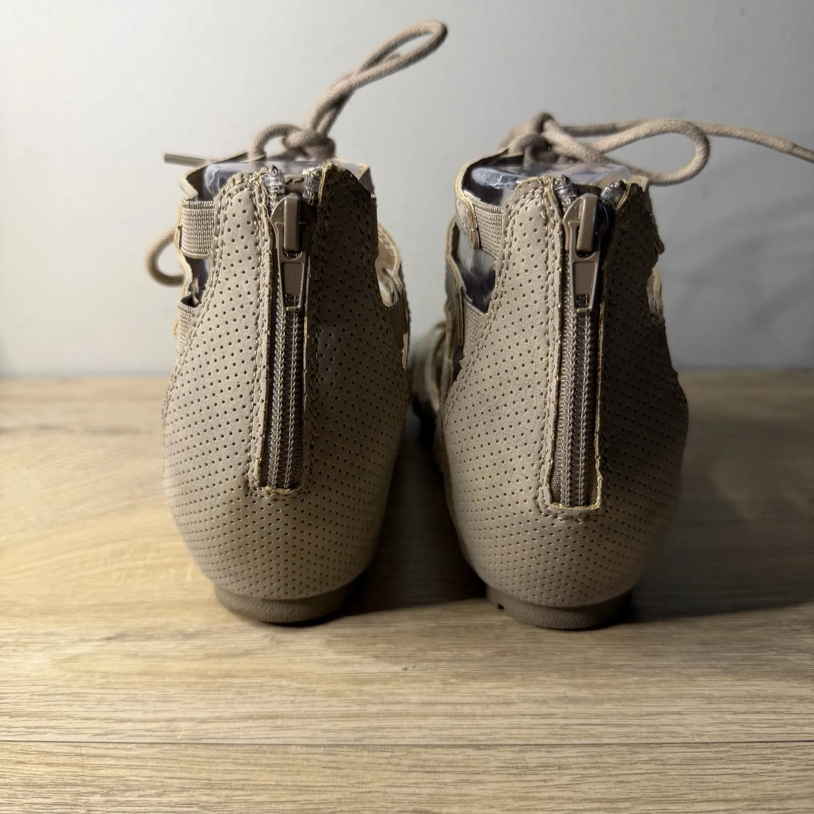 Earth Origins Kayle Taupe Gladiator Sandals Lace Up Cage Heel Boho Comfort 9 - Image 6