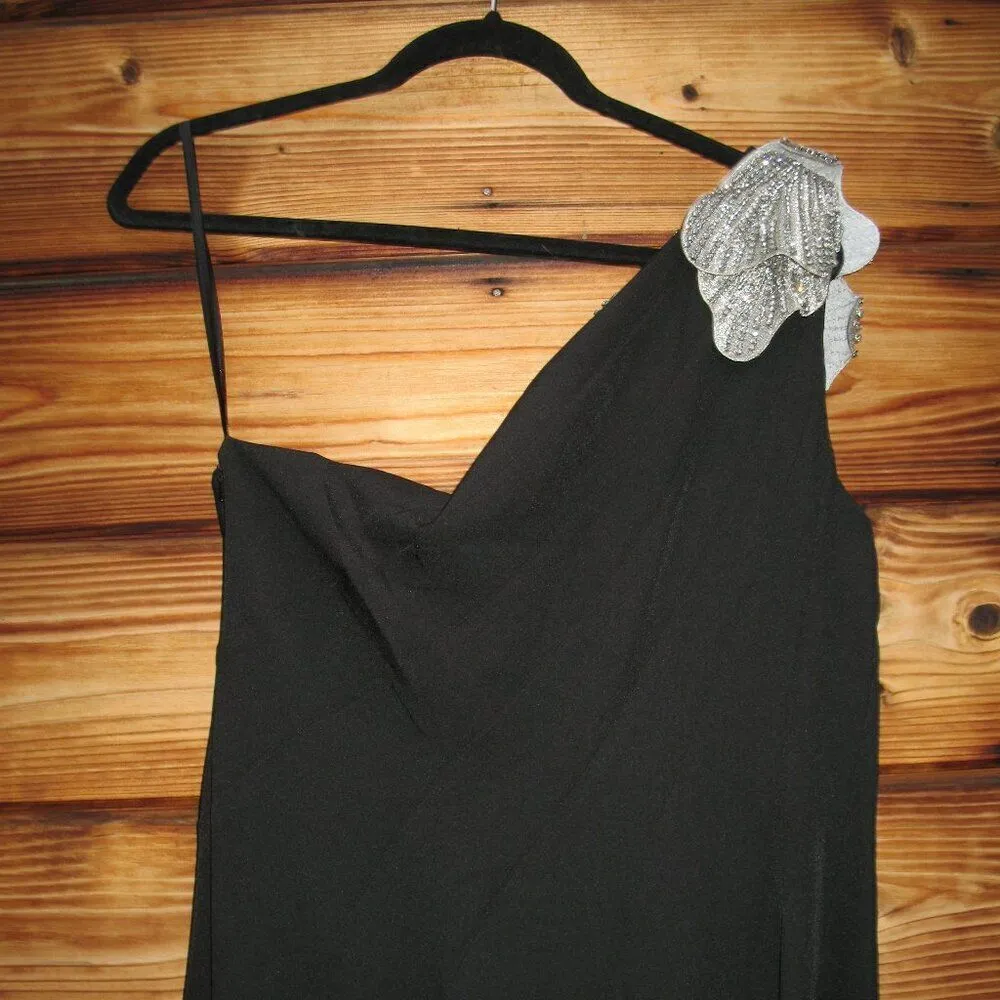 Mac Duggal 11810 Womens Black Crepe One Shoulder Gown With Flower 4 - Image 12