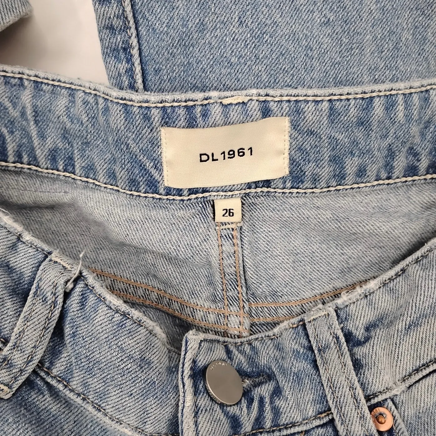 DL1961 Lucila Ultra Wide Leg Jeans Clear Sky Blue High Rise 33" Size 26 - Image 6