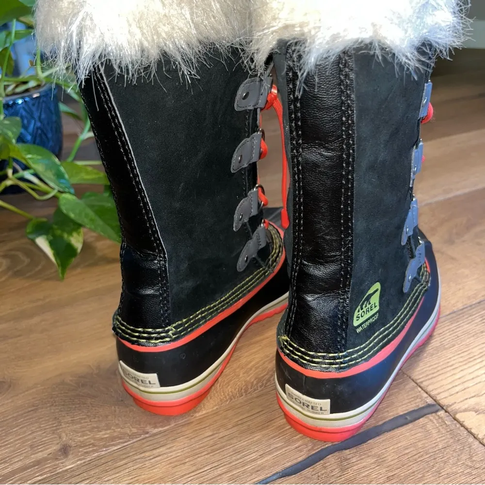 Sorel Joan of Arctic Apres Ski Boots Suede - Image 9