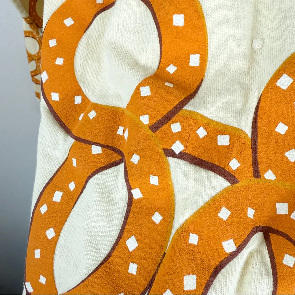 Disneyland Resort Pretzel Spirit Jersey Mickey Mouse Yellow Size Small - Image 12