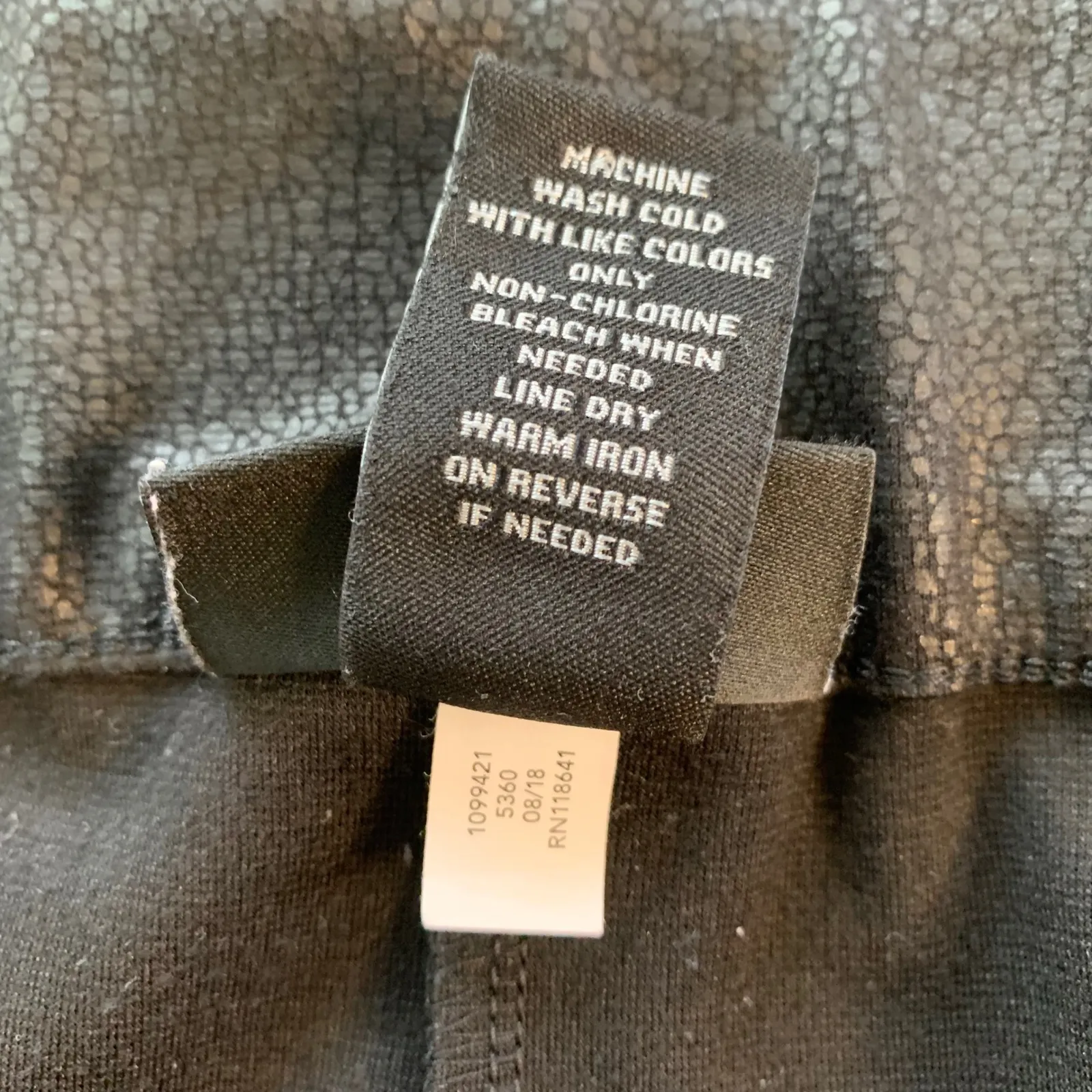 Lane Bryant Black Faux Leather Zipper Ankle Crop Pants Size 18 20‎ - Image 4