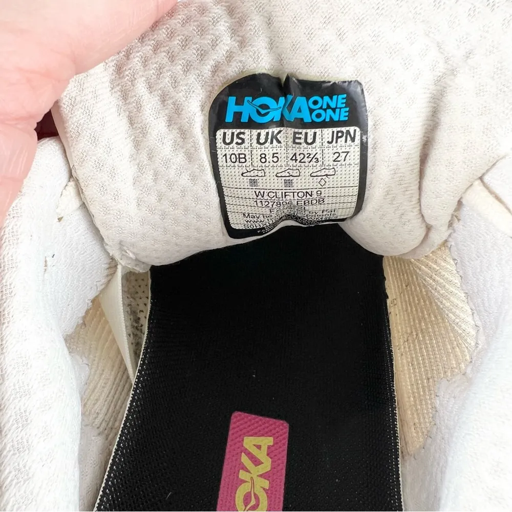 Hoka Clifton 9 Running Shoes Cream and Pink Size 10 - Image 5