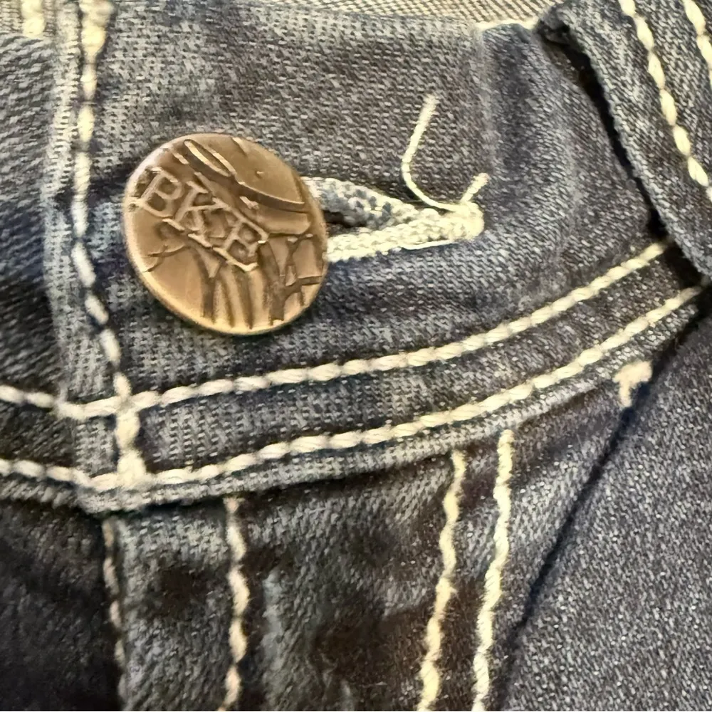 BKE Stella Capri Jeans Size 27 – Slim Fit, Low Rise, Vintage Style - Image 6