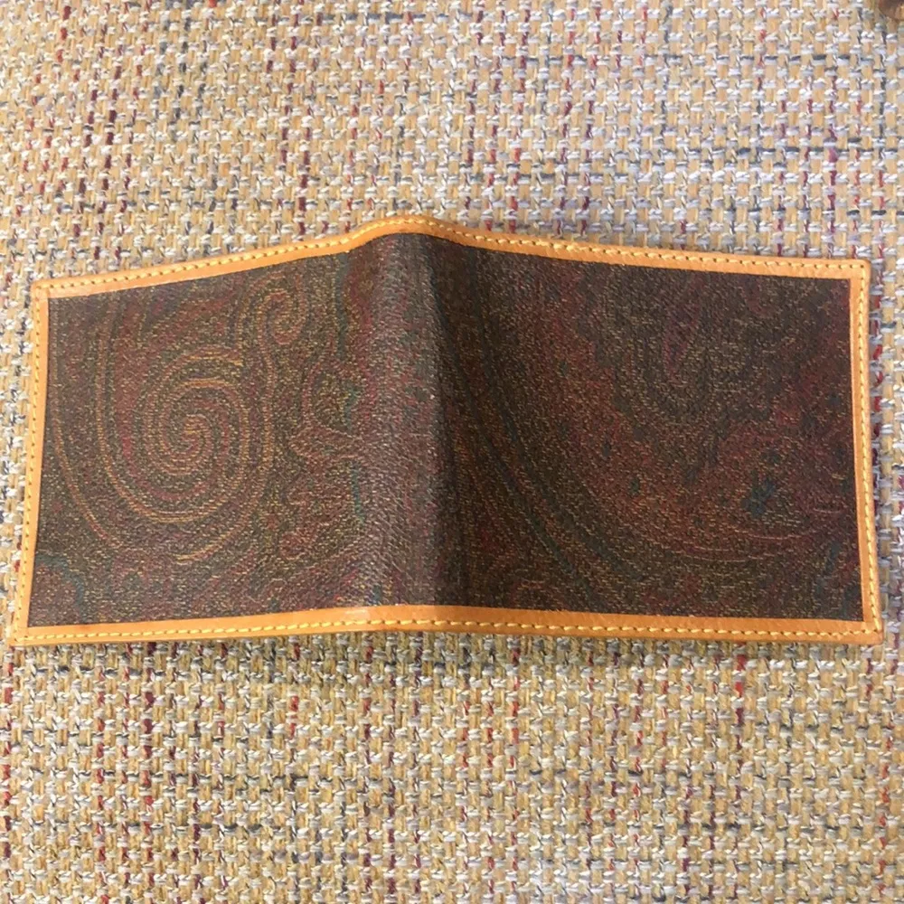 ETRO Milano Red Paisley NWOB Coated Canvas Vachetta Bifold Wallet - Image 8