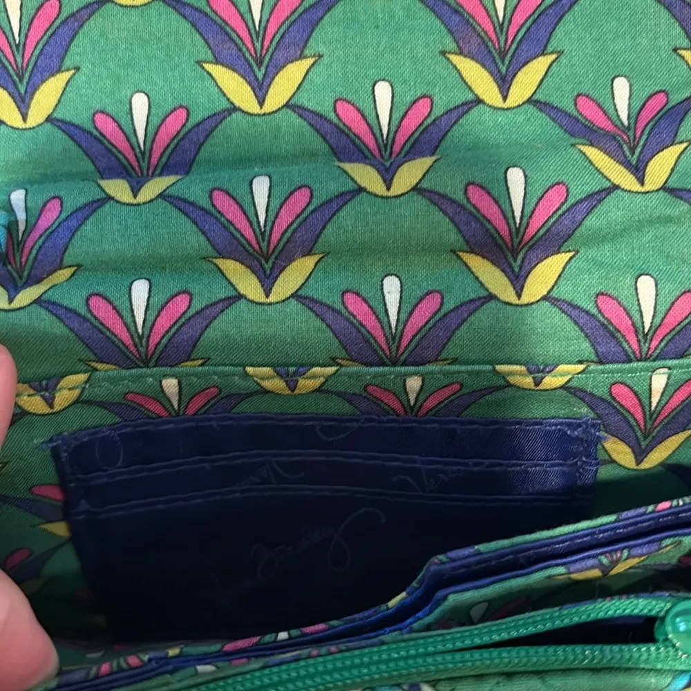 Vera Bradley wrist wallet - Image 5