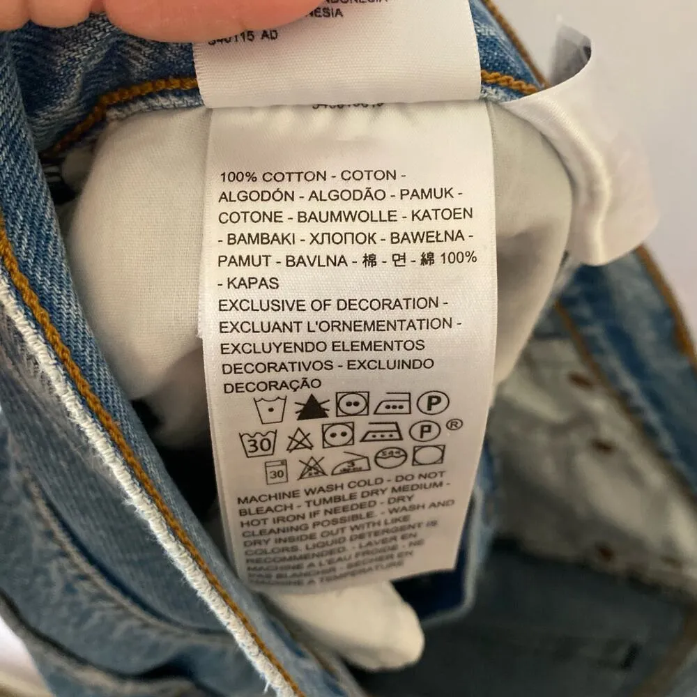 Levi's Premium Women's size 28 Wedgie Straight Light Distressed Button Fly Jeans - Image 14